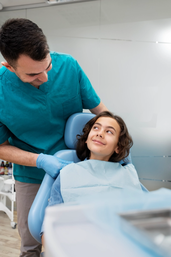 close-up-boy-dentist (1)